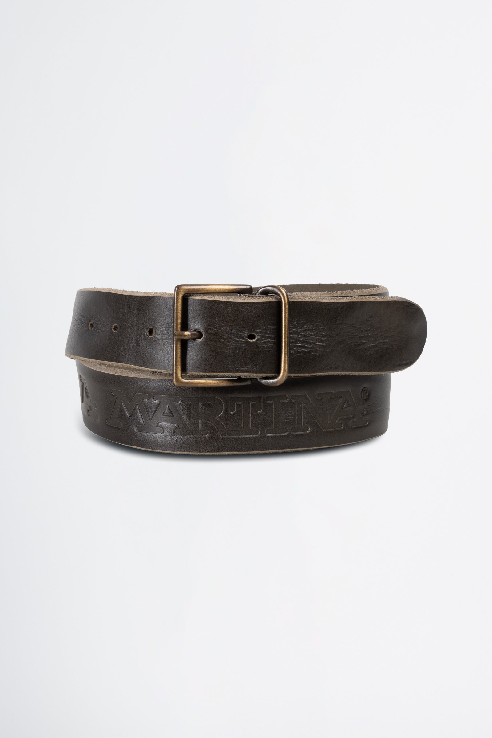 Belt in leather with buckle