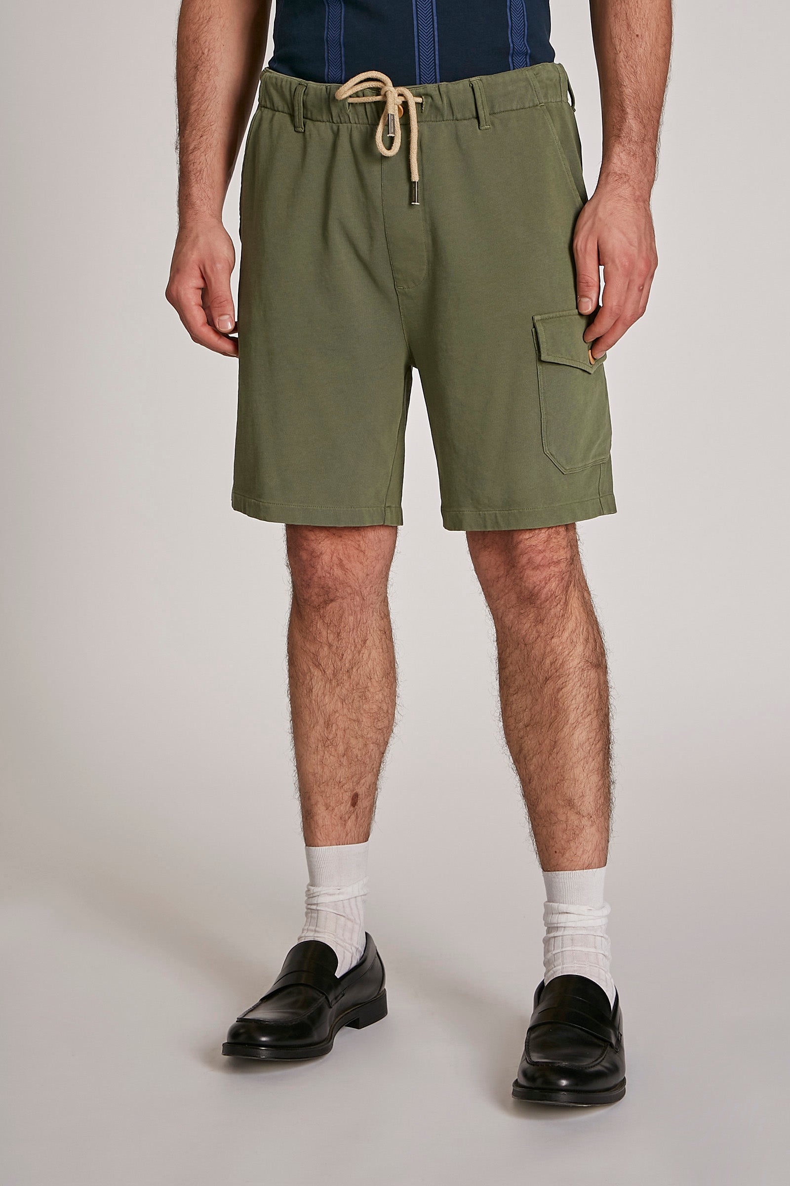 Men's regular-fit cargo Bermuda shorts