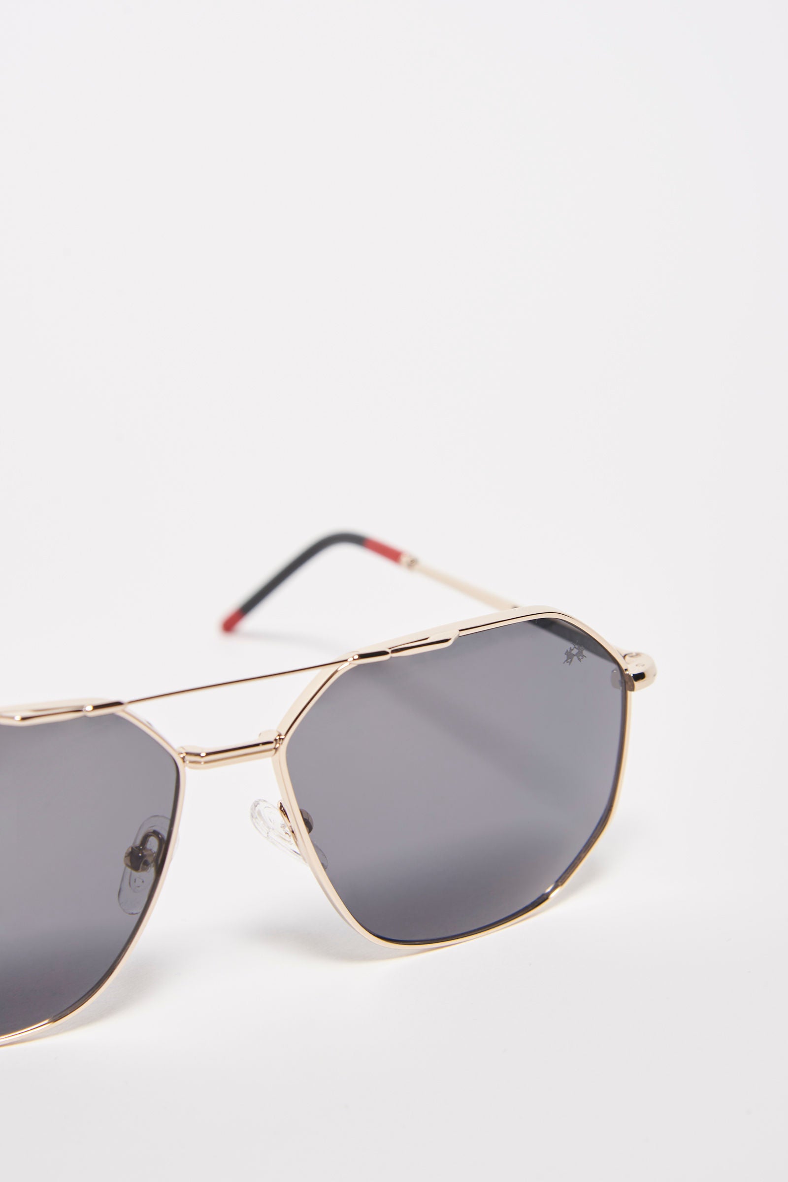 Men's drop-shaped metal frame sunglasses