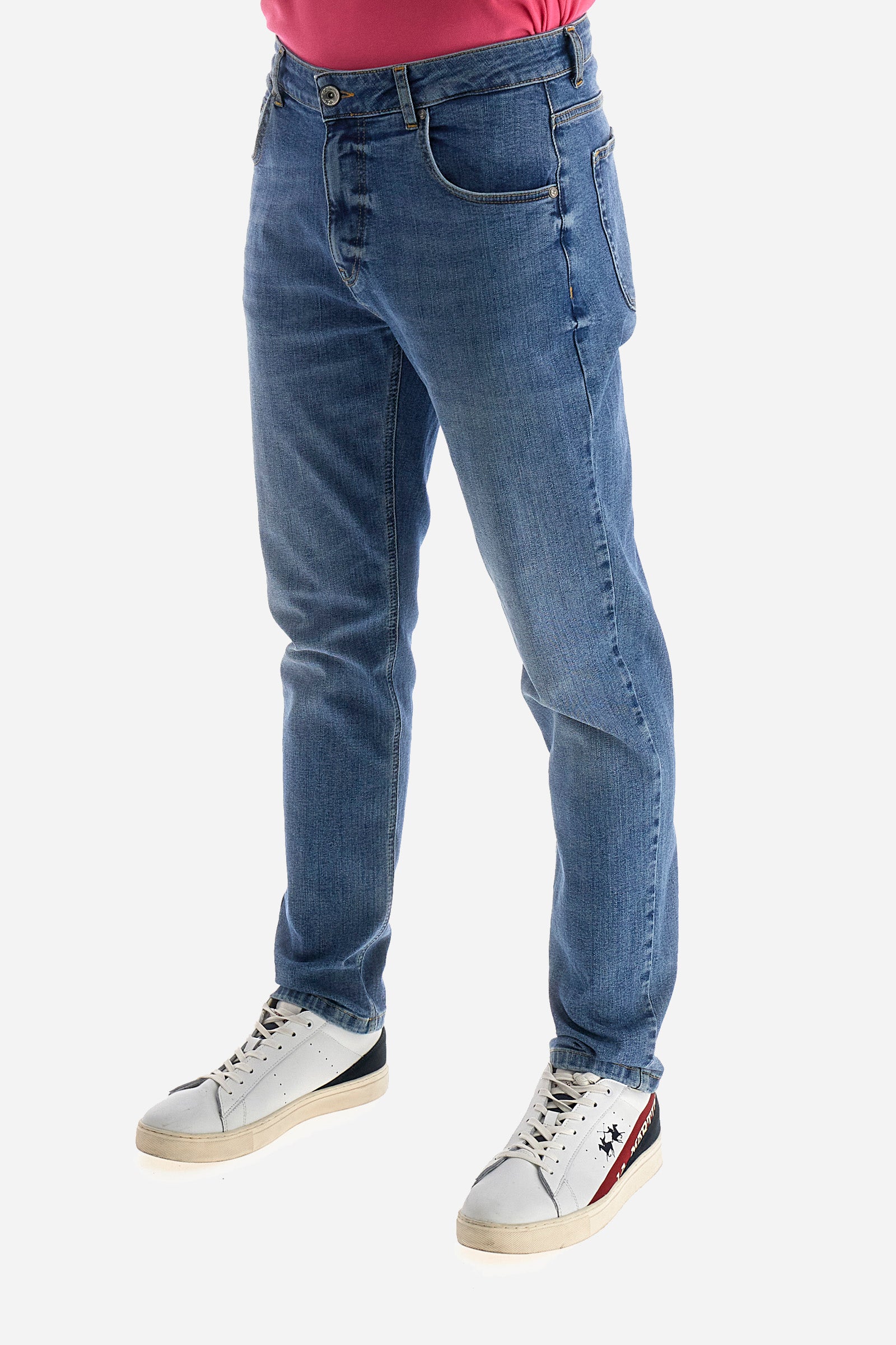 Jeans 5 tasche regular fit in cotone elasticizzato - Yonaguska