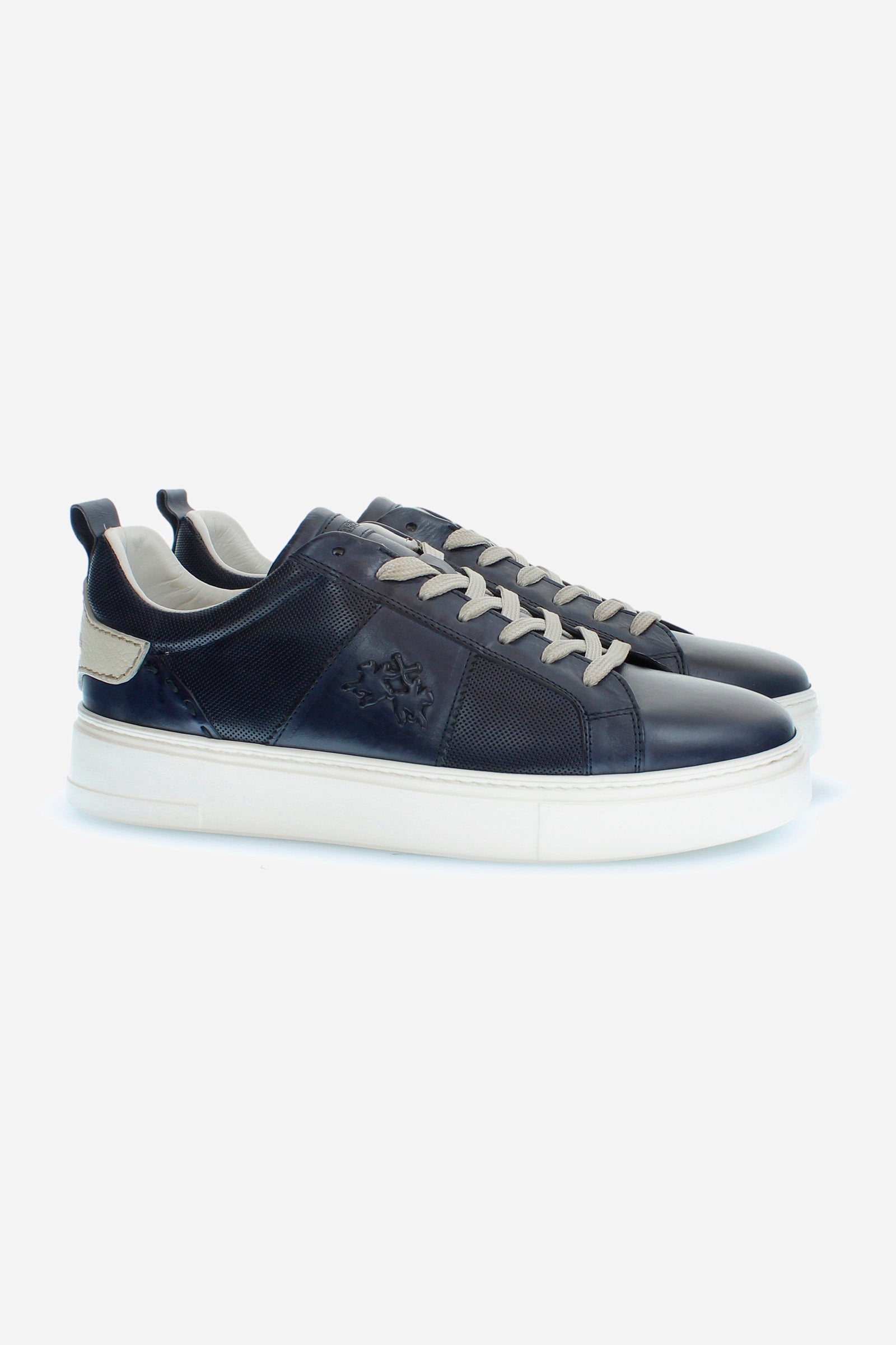 Men's leather trainers with contrasting inserts